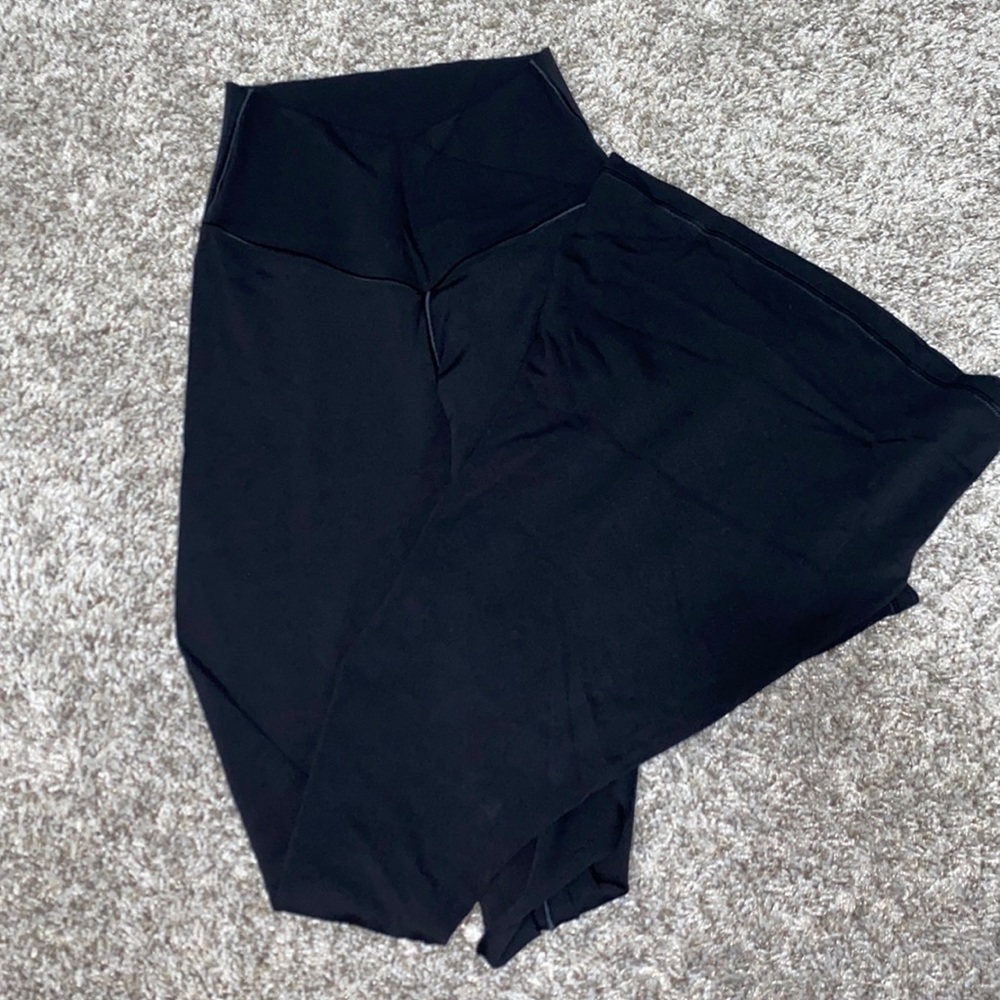 aerie OG high wasted flare leggings in black